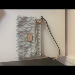 MK wristlet